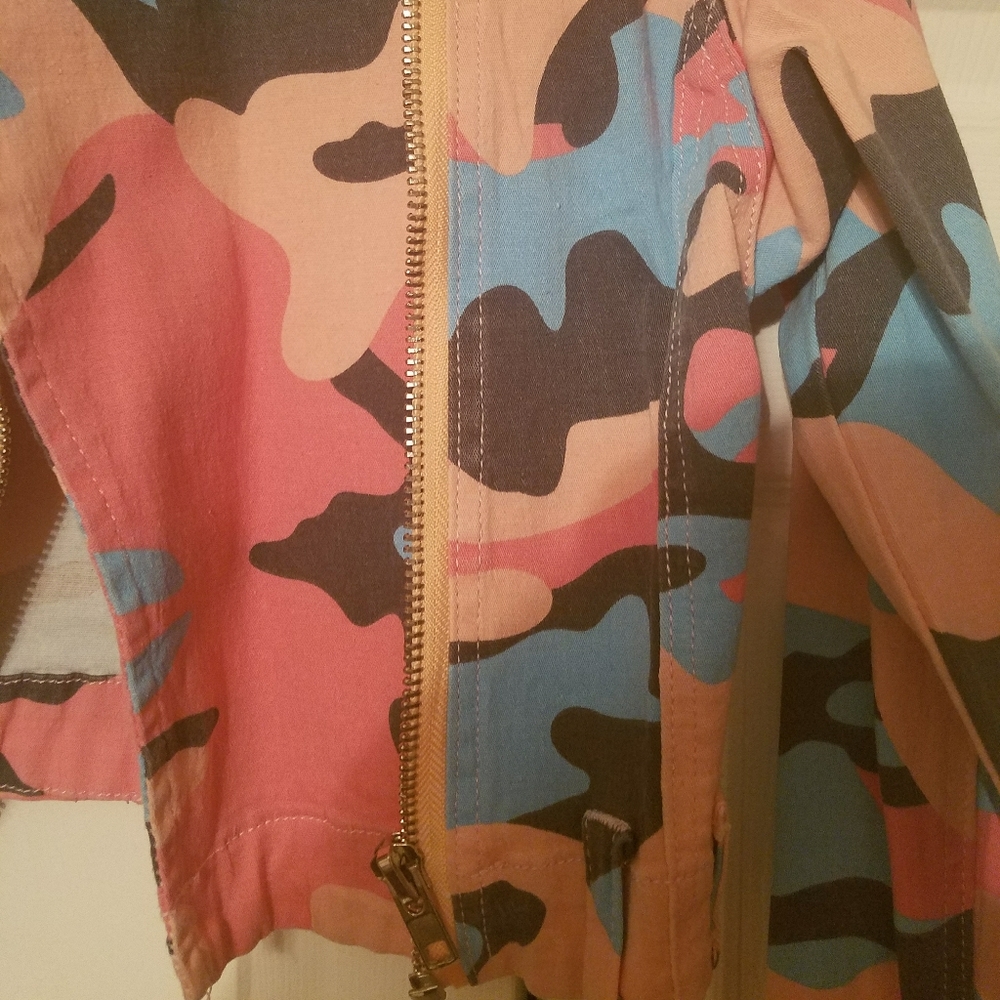 Jacket - Picture 2 of 3